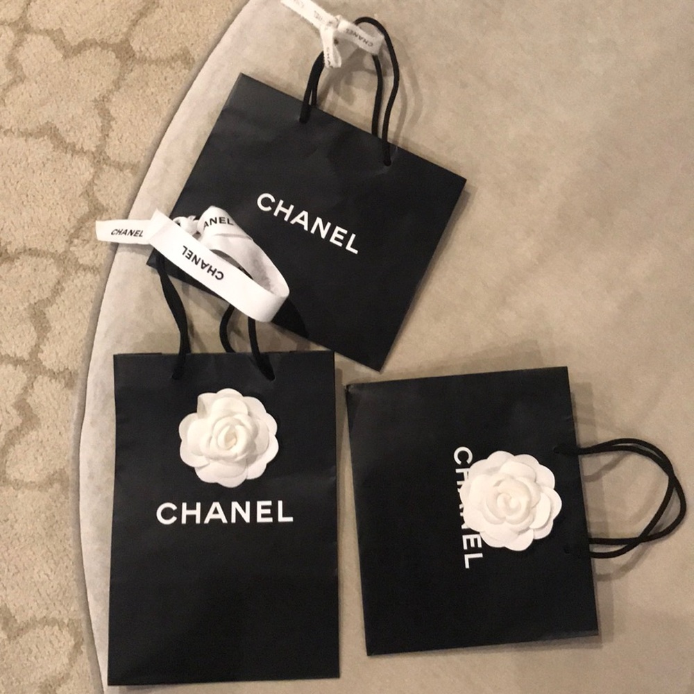 3 chanel paper bags